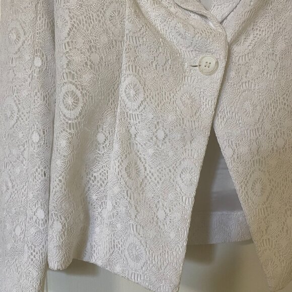 Guess True White Lace Blazer Size XSmall - Picture 5 of 10